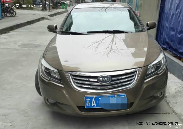 空间可以，油耗不算高，车子是苏顺亚通买的，你们选择里面找不到