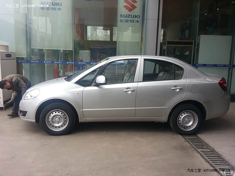 屌丝的第一辆车，能用，价格在这，没什么太多奢望，总的还算省心