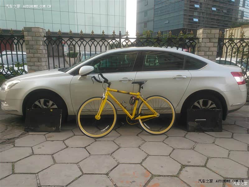 外观大气、乘坐舒适、驾驶愉悦、体验安逸、预期满足