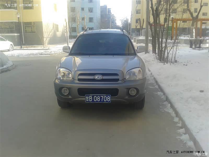 好开。舒适。油耗高，内饰老旧，空间大，动力强进，，车身稳！