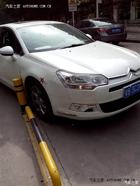 这个车我是买的2手的，所以价格12.8万大家不要惊奇