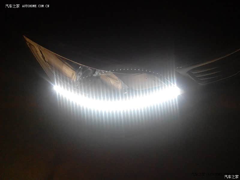 跑高速很稳，油耗稍高，可以接受，毕竟车重在那摆着