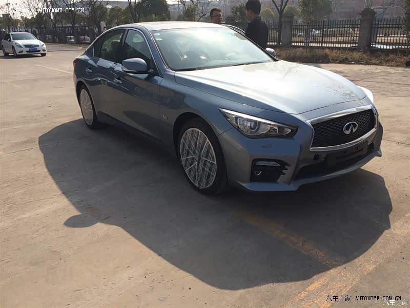 趁年轻，选择Q50你不会后悔的！