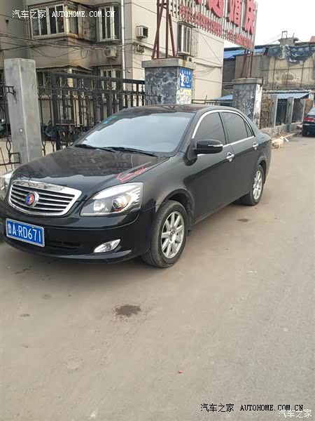 整体还是可以的，油耗可以接受，加速只要肯踩油门也不错。