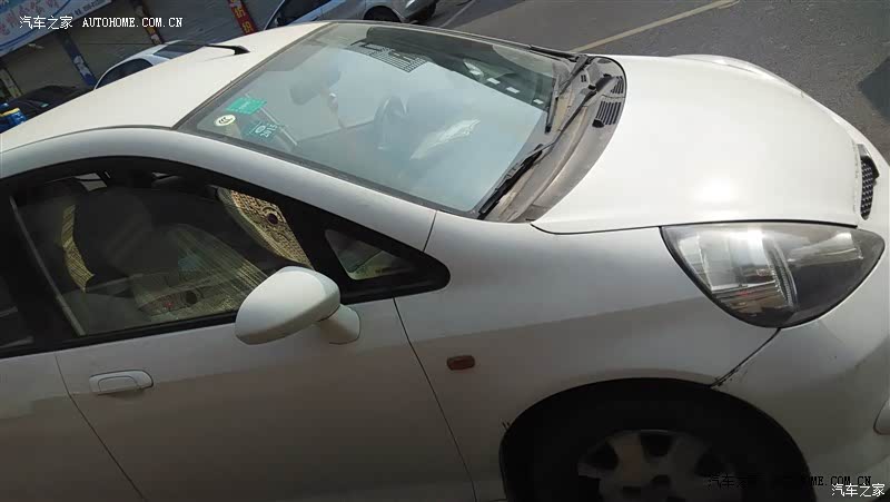 说道用车感受除了内饰，我对这车还是非常满意的，省油前排空间！