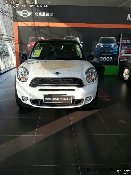 外观拉风，空间足够，内饰设计优秀