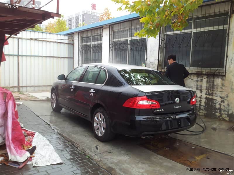 空间超大，动力足够了油耗非常满意保养偏贵速派标配氙气大灯喜欢