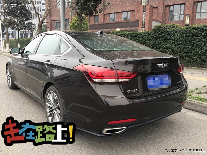 操控、舒适性好，配置全面，使用成本低