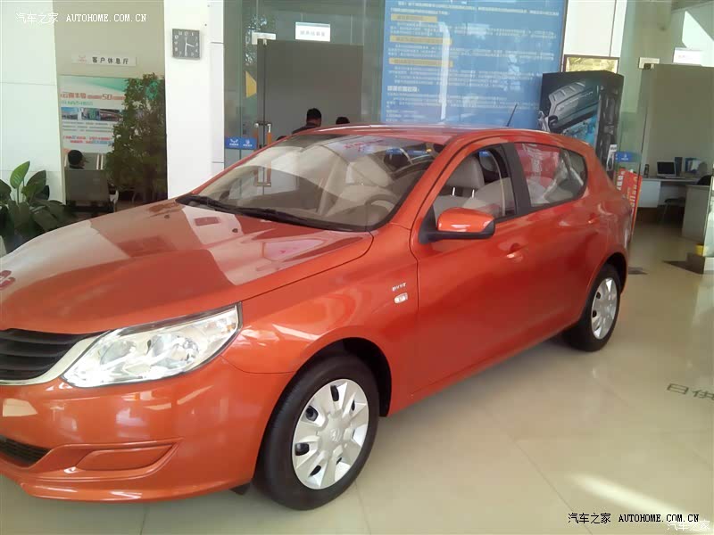 整车性价比很高，做工较细致，五菱可靠性有保障，值得购买