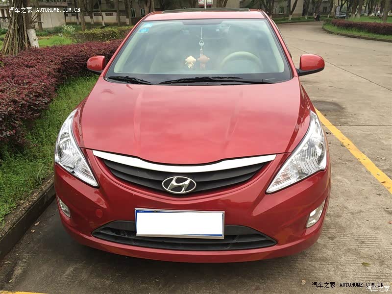 几年来，小纳陪着我风里来雨里去，非常可靠，从没把我扔在路边。