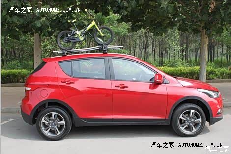 坐在里面是件美事，被人们看见坐在其中更是快事。