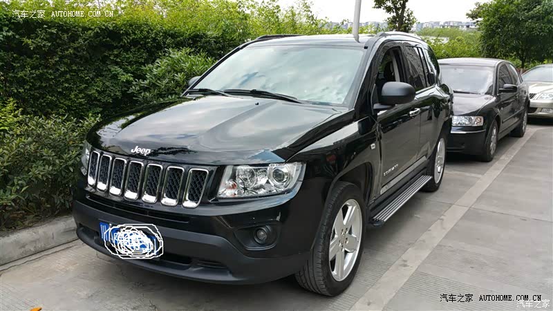 外观大气，驾驶操控好，上班自驾小越野都OK。