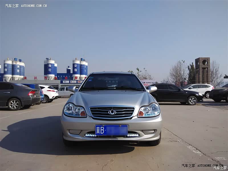 油耗偏高，刹车恐怖，但仍是穷屌丝的不二之选。