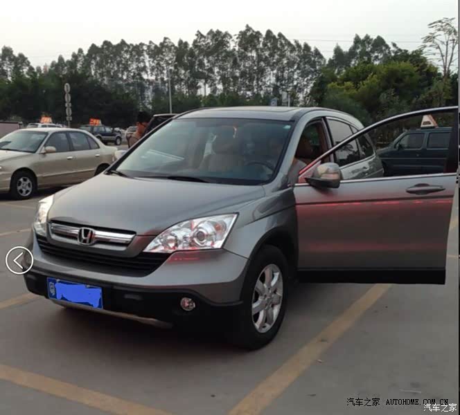 动力输出够用！ 隔音比较差，舒适性一般，外观是我的大爱！