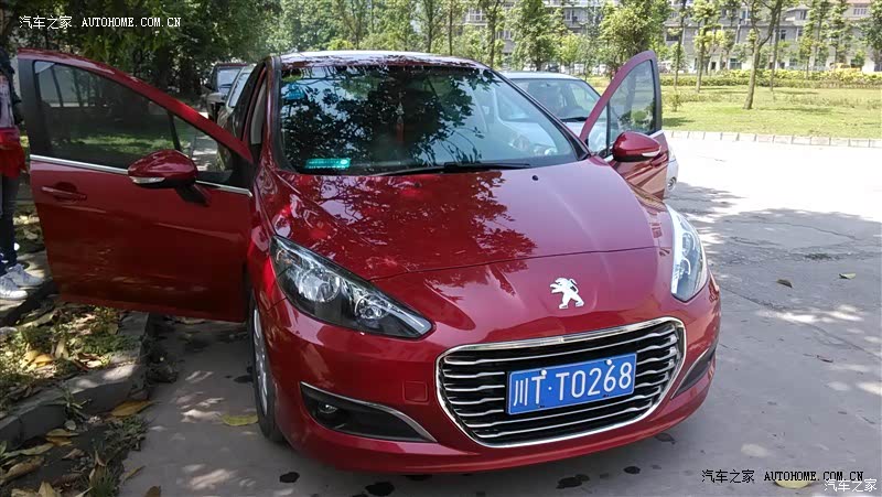 不错的一辆车，上班代步、自驾游足够用了