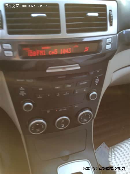 老款B70是性价比较高的车型，买车5年了，我们一直使用比较舒适。