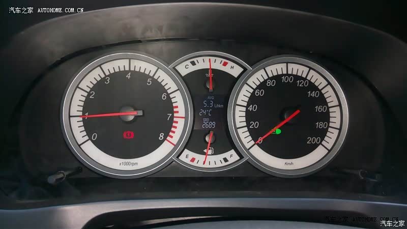 整体感觉还可以，空间很大，动力一般舍得踩油门还是有可以的！