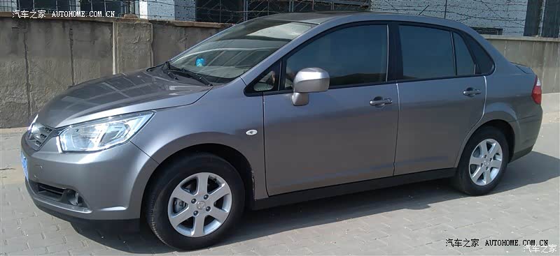 中规中矩，价格和性能