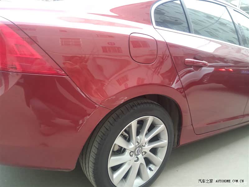 驾控很好，就是后悬有点硬，过减速带有点生硬，动力很满意，