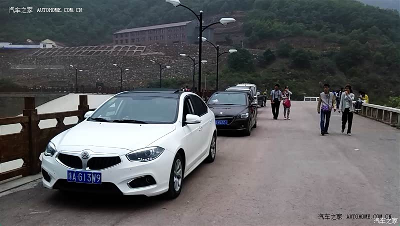 空间是亮点，经小改过后外观更是靓丽。动力稍弱，油耗满意。