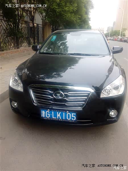 外观大气稳重，油耗偏高。