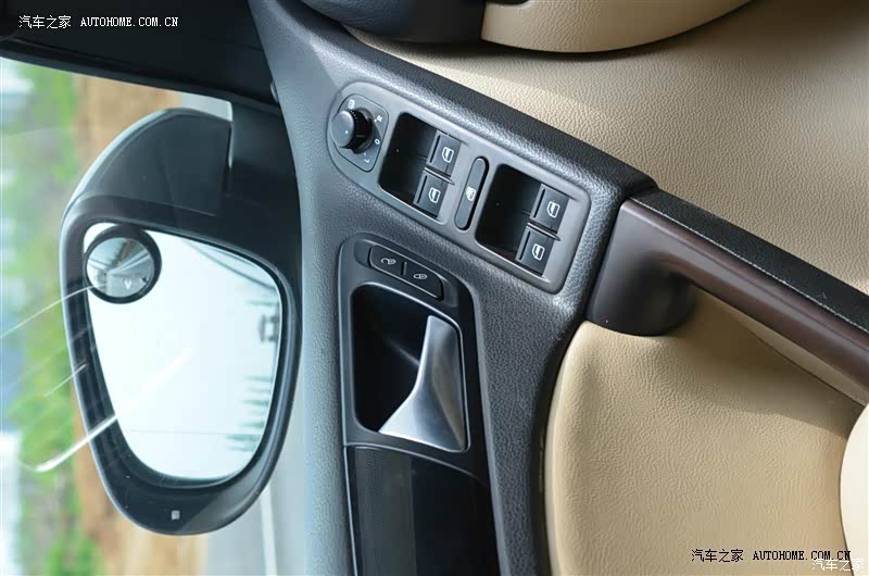 买的二手车，在手上6000km，果然不负神车的威名，确实有两把刷子