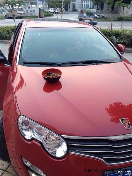 外观内饰比较喜欢，车身重，底盘比较稳，七万公里没故障