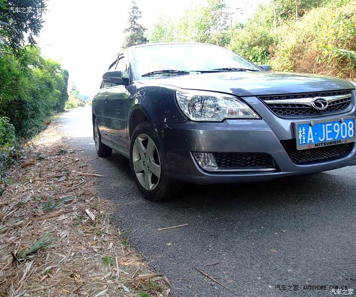 省油，操控动力不错，路噪风噪大点。发动机声音小。