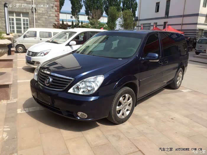 初提陆尊比较满意