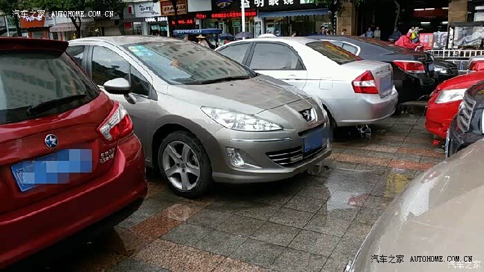 老狮子还是充满活力。