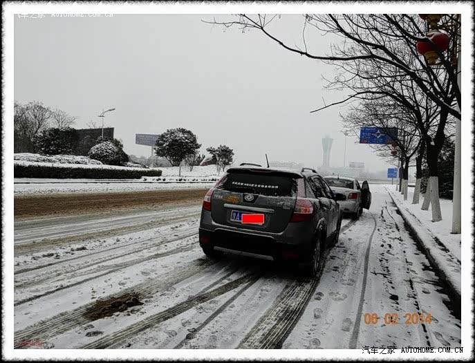 起步肉，市内跑费油，噪声大。不过外观漂亮，质量好是最重要的。