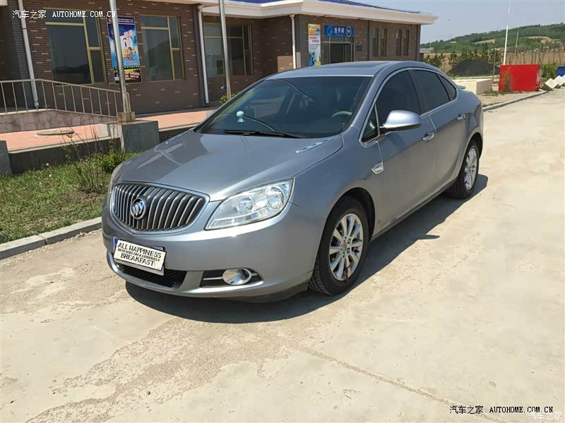 外观硬朗！内饰时尚！底盘扎实！—适合男人开的肌肉车