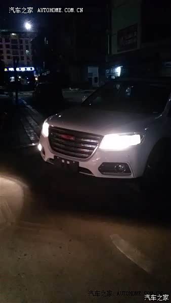 价格里面副驾电动是固定1000，运费500,车饰2580