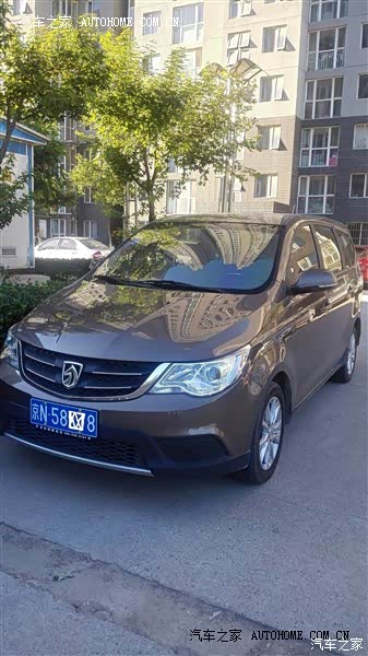 空间够大，动力够用，外观大气时尚，内饰做工优良。