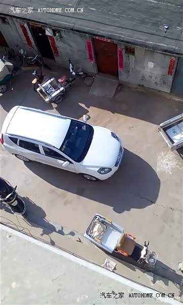 油耗满意，动力不错。非常喜欢全球鹰的标志