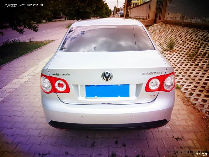 比较实用性价比比较高的一款车，开出去蛮有面子的，很适合家用