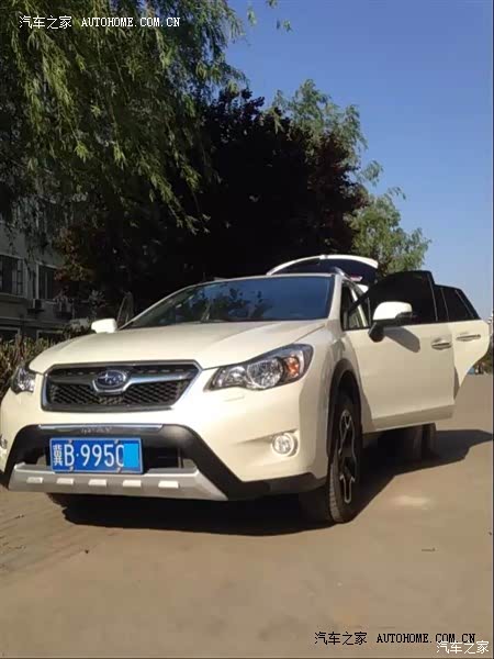 整车感觉不错，油耗令人满意，唯一遗憾空间较小。