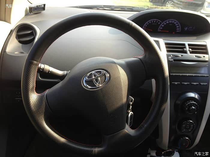 传承丰田一贯简约而不简单的风格，动力强劲，省心省力，外观中庸