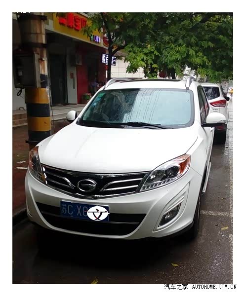 底盘不错，车头太长，油耗略高，人车沟通做的不是太好。