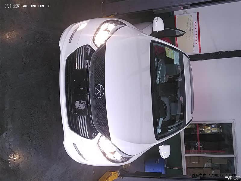 买车前纠结，买车后就这么着吧，大问题木有，小毛病常见