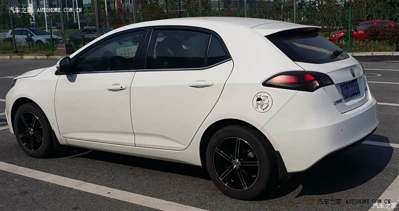 性价比真的非常高，开了三万公里，什么小毛病都没发现