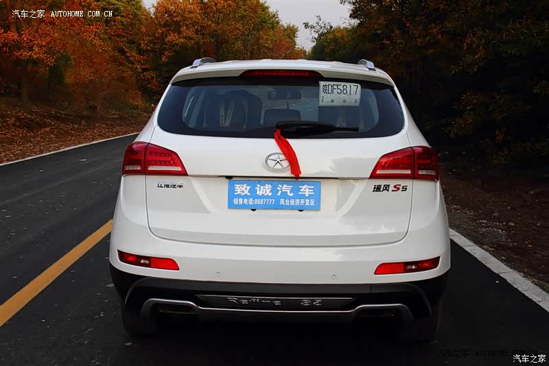 喜欢这车，特别是外观和动力方面