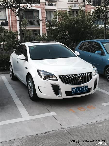 外形十分帅气，开在路上回头率很足，爱车动力又十分强劲。