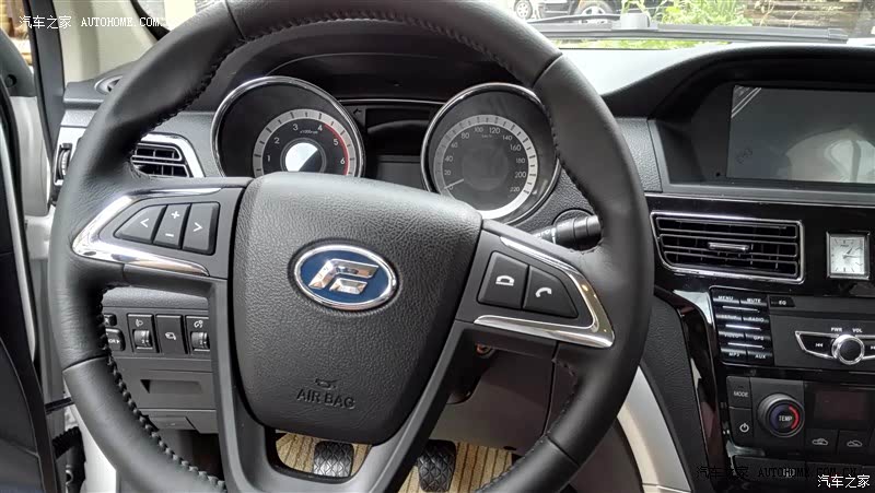 外观很拉风，很有合资车的水平，这点我很满意！