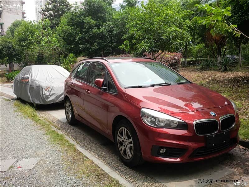 高档中夹带着些许运动范，美不胜收