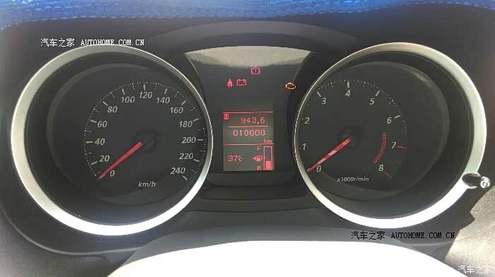 动力够用。油耗中等，喜欢，钱够了直接提的，其他车看都没看