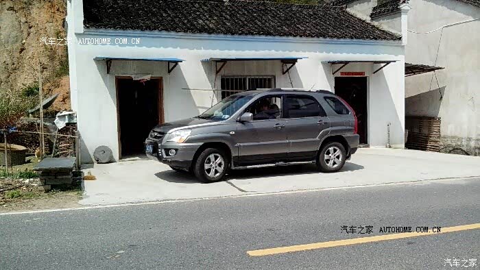 起亚狮跑还是很不错的，总体来讲很好，性价比高！