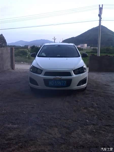 外形拉风，适合改装，油耗低，安全性高，整体来说很满意