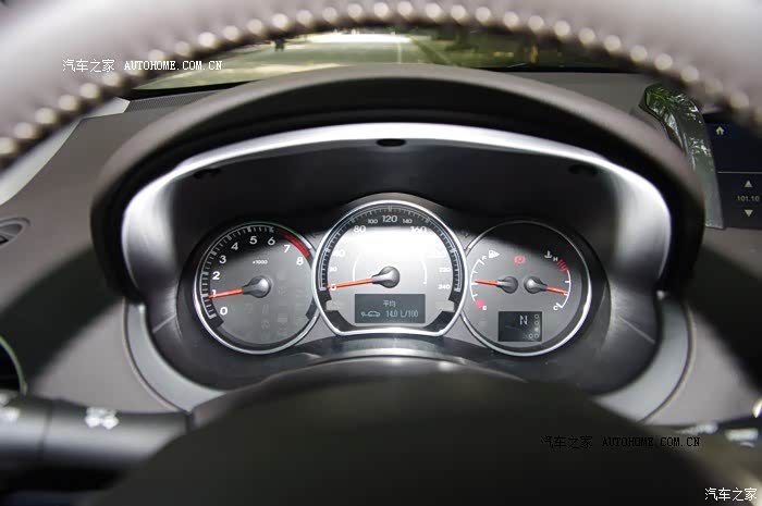 车虽小众，可外观内饰都是我和老婆喜欢的，排量也够用！