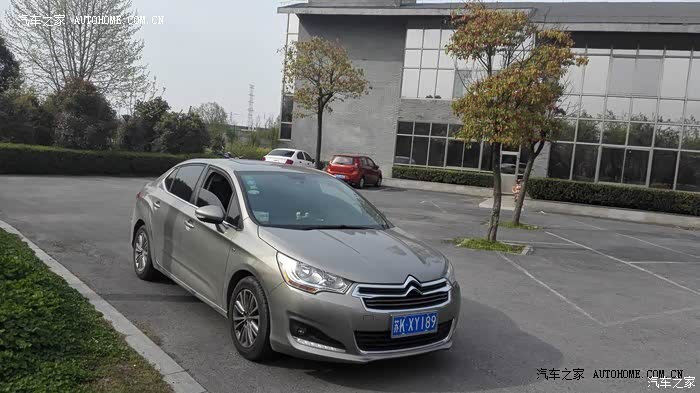 舒适大气，空间动力都不错，家轿的不错选择，值得我拥有